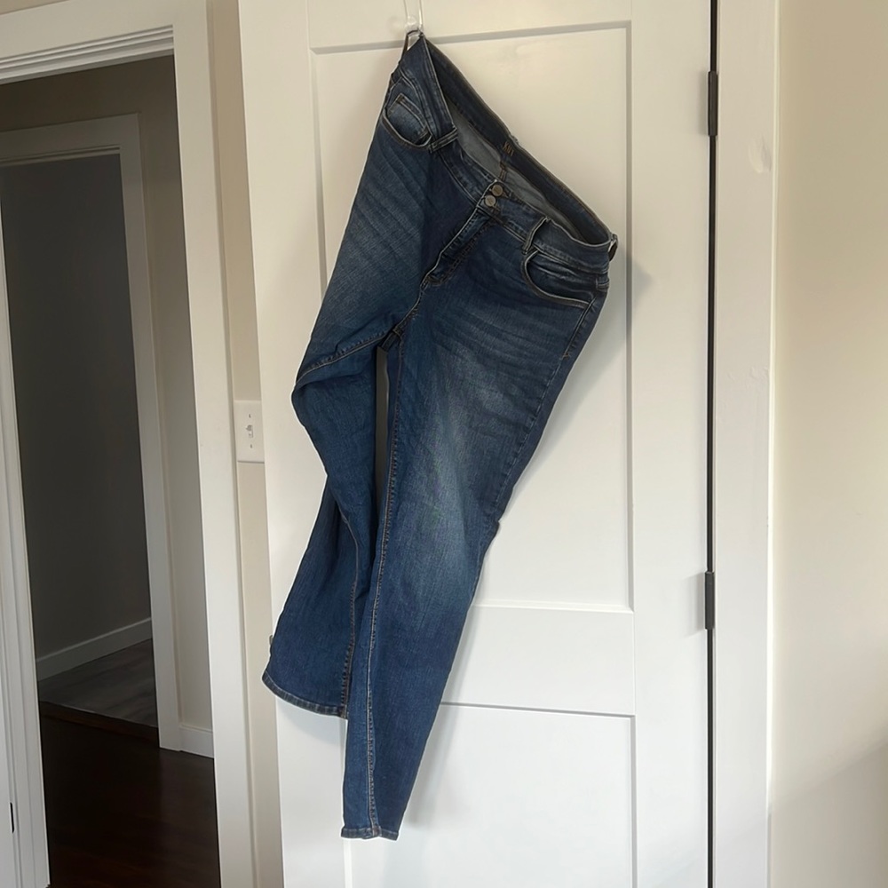 Kut From The Cloth Bootcut Jean